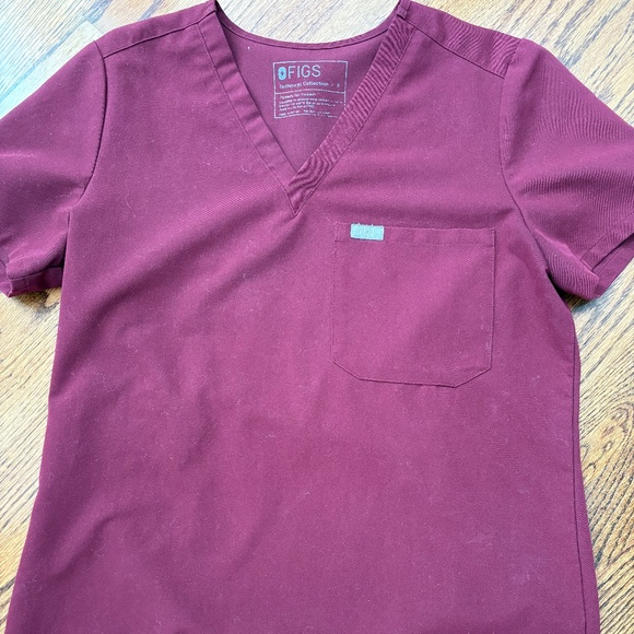 Figs scrub top - Picture 1 of 3